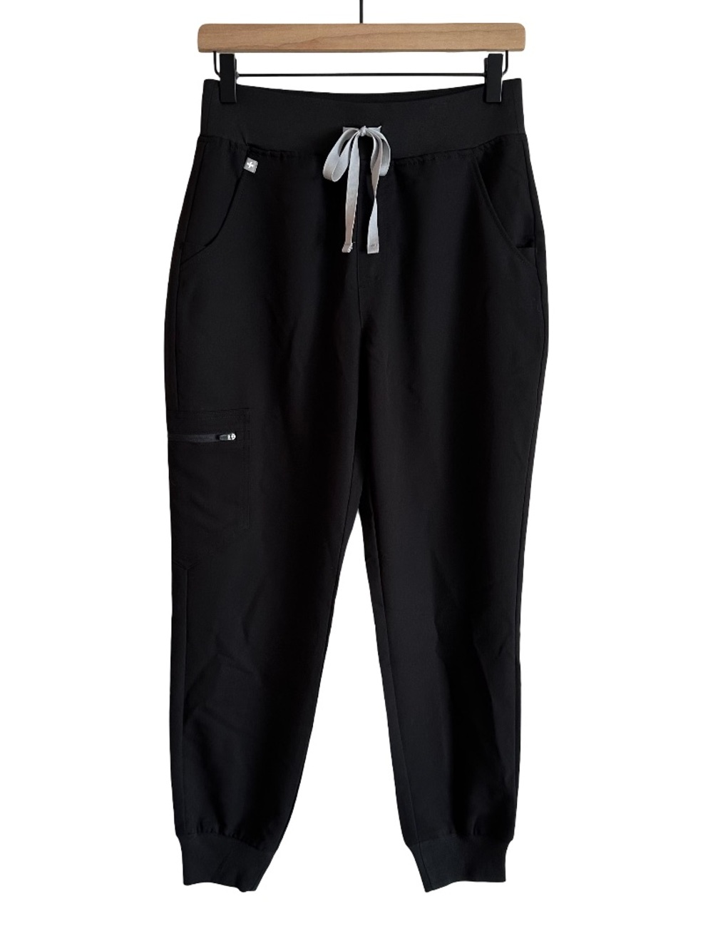 NWT Figs High Waisted Zamora Jogger Scrub Pants Bottoms Black Small Petite